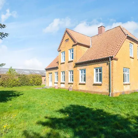 4 Person In * Grenå